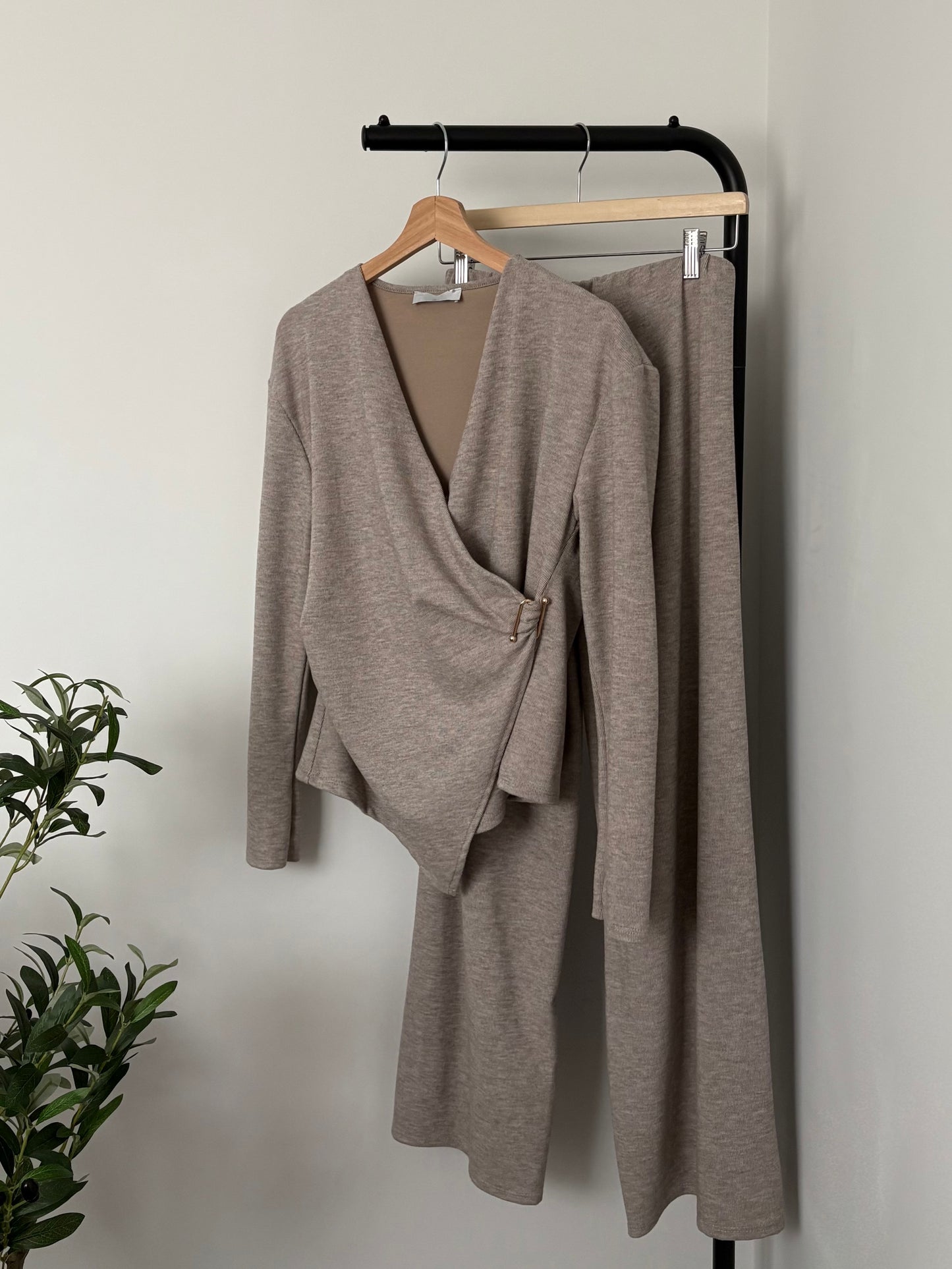 Ensemble confort beige Haut Boucle dorée & Pantalon