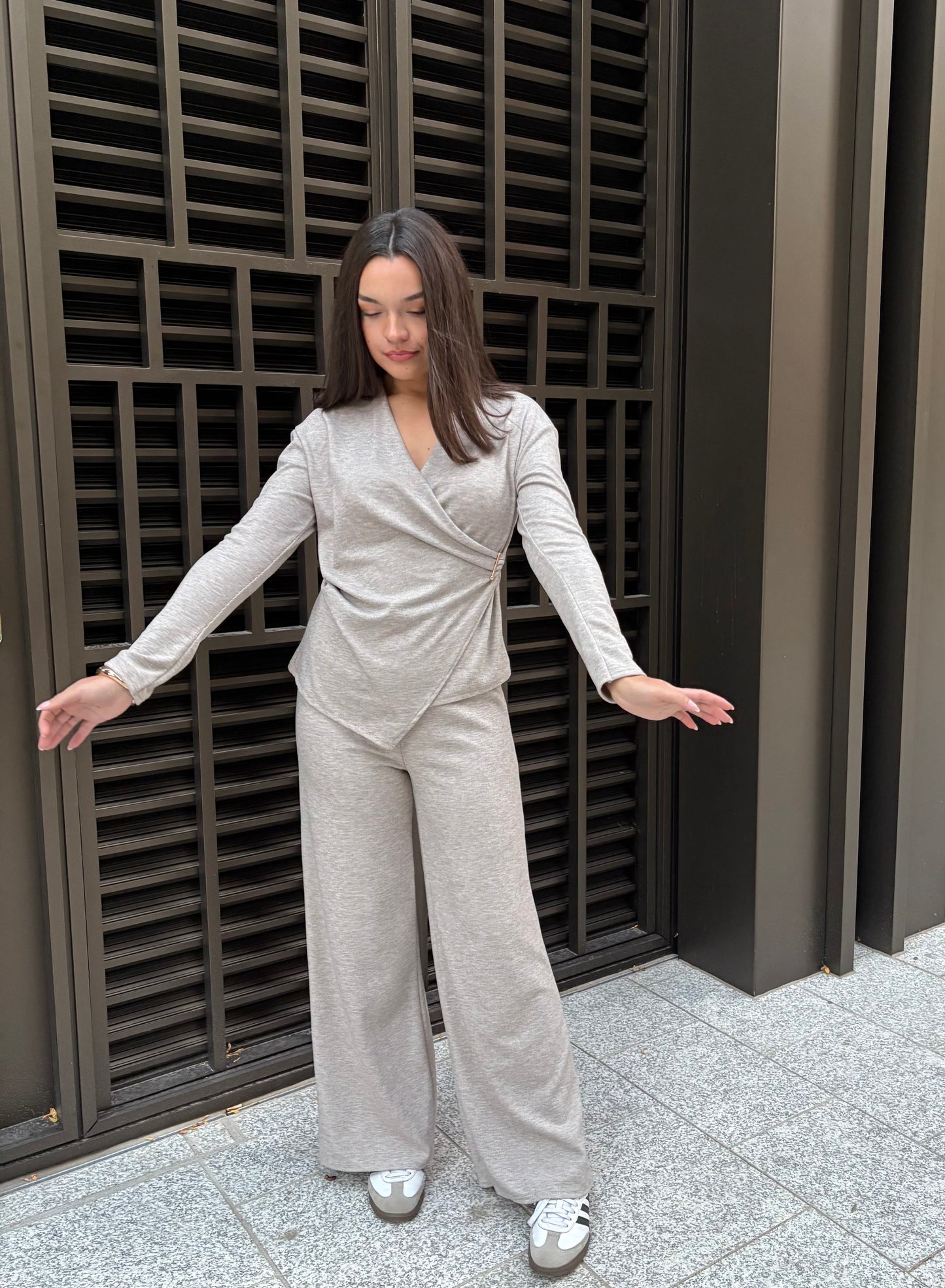 Ensemble confort beige Haut Boucle dorée & Pantalon