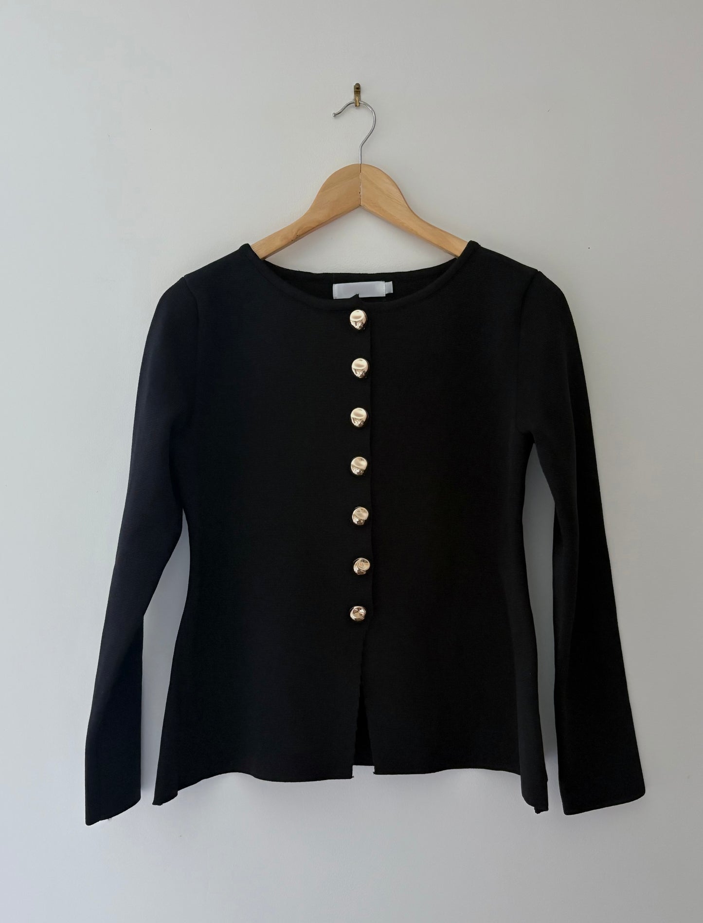 Cardigan noir coupe empire boutons dorés