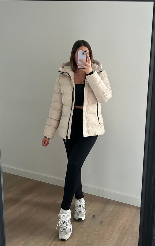 Beige fitted puffer jacket