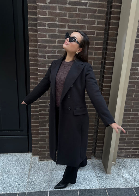 Manteau long noir cintré