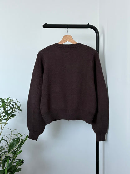 Ensemble marron cardigan et jupe courte