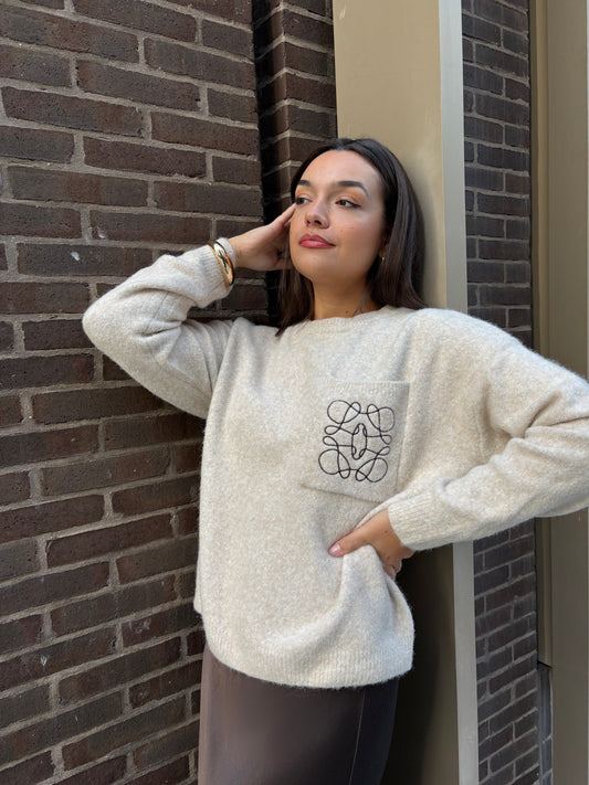 Pull oversize beige broderie poche marron