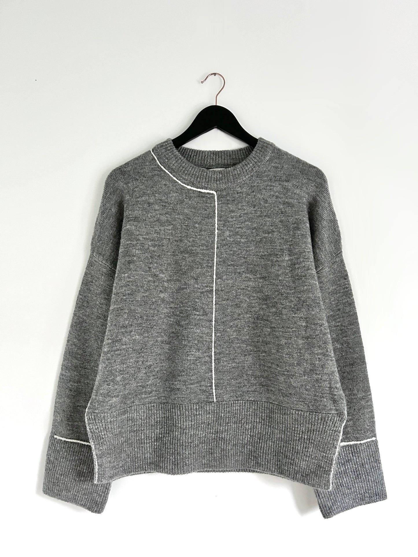 Pull Épais Gris Liseré Blanc