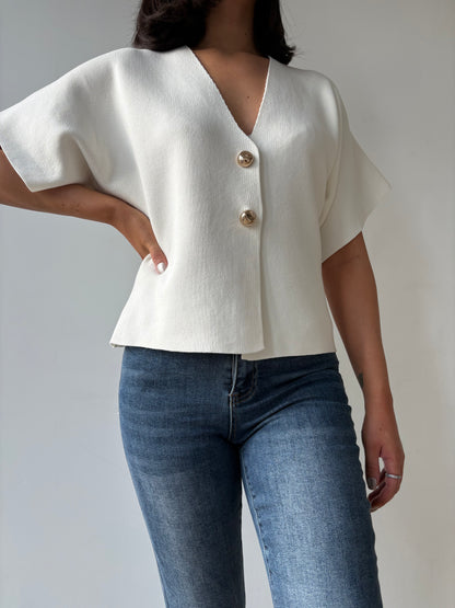 T-shirt en maille blanc boutons dorés