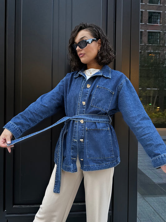 Veste en jean bleu foncé boutons dorés