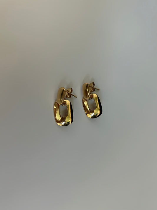 The Astrée Earrings 