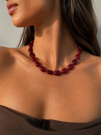 Collier de perles bordeaux