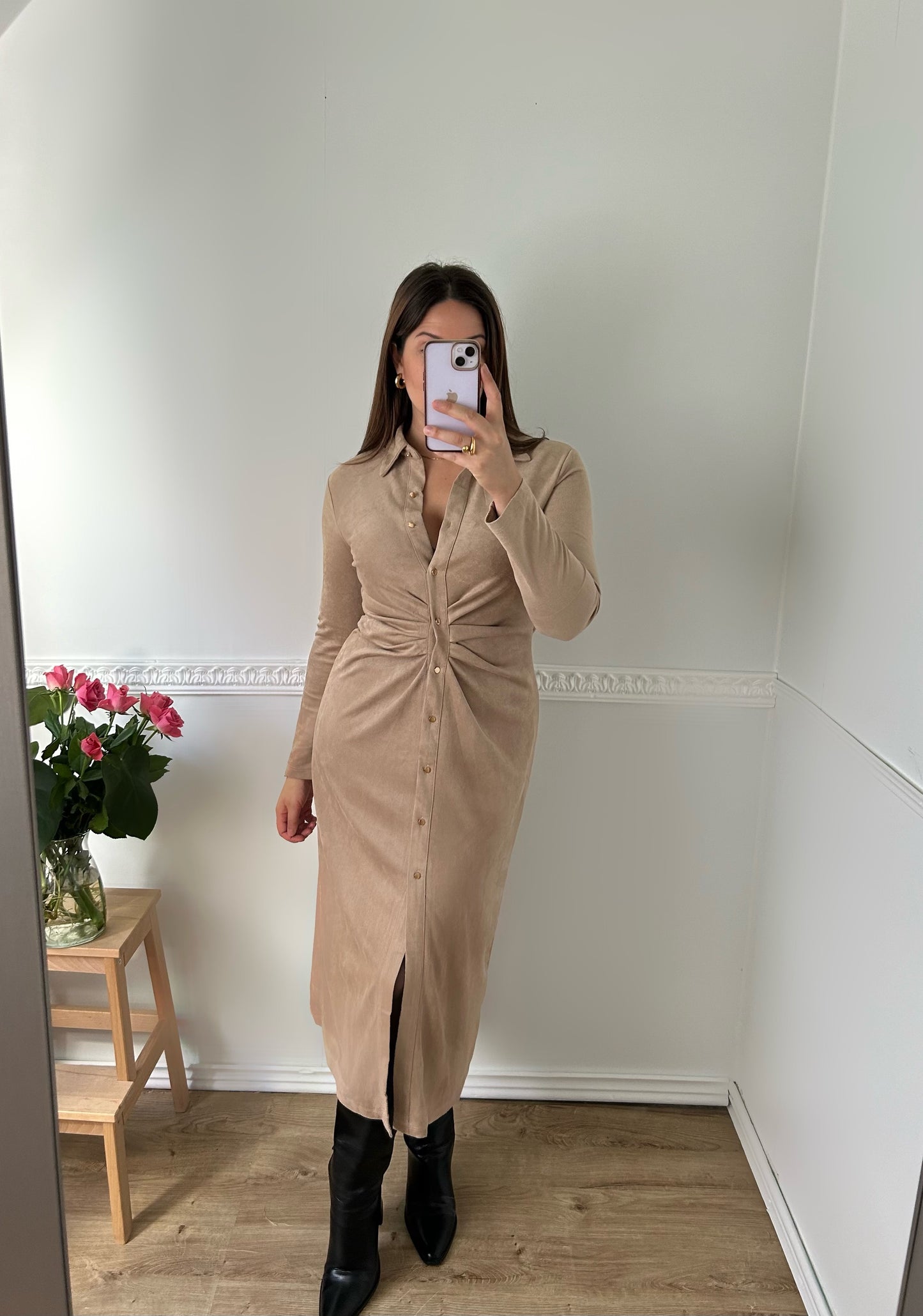 La Robe Longue Beige Suède