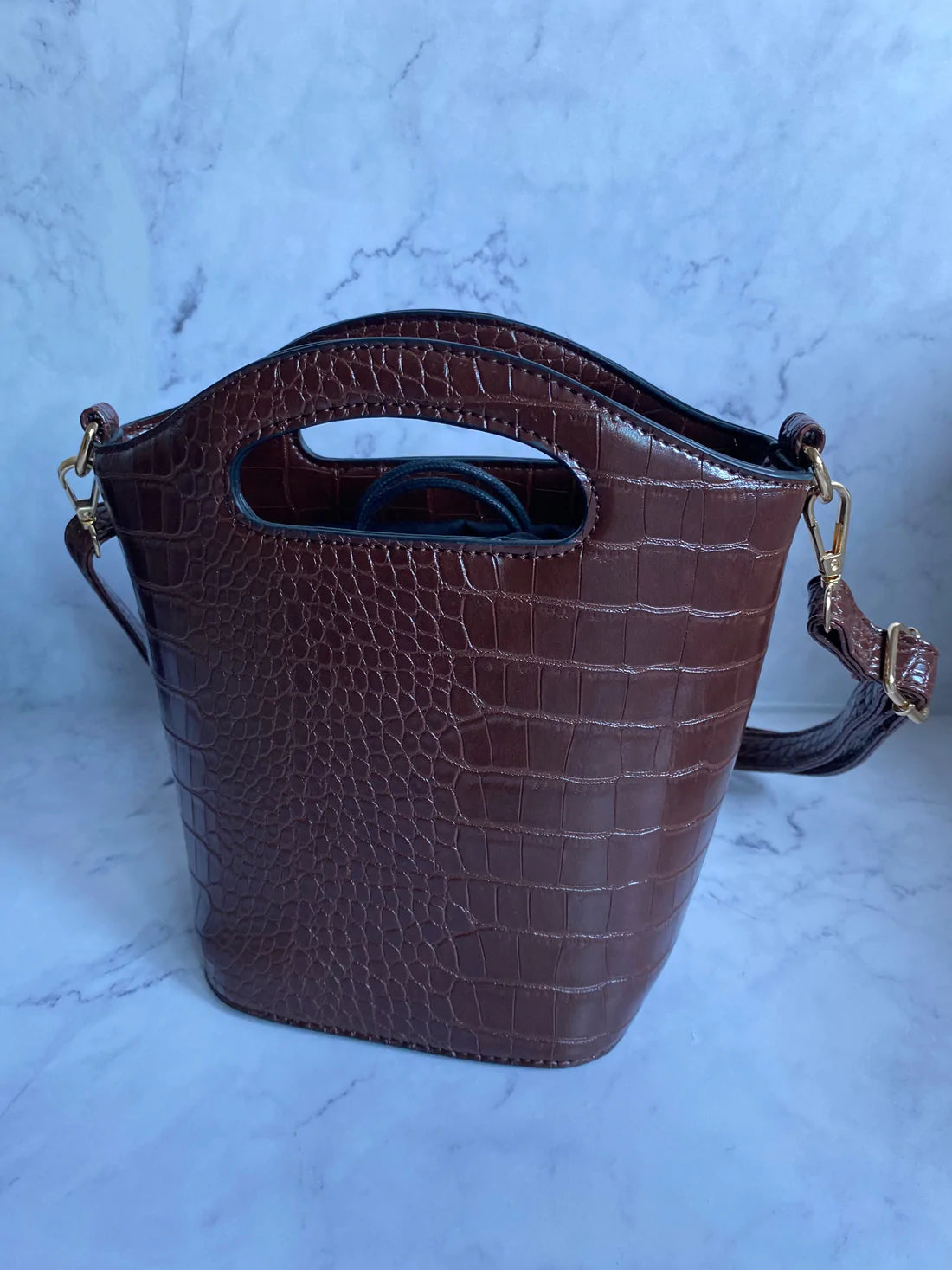 Sac seau effet croco marron