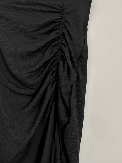 Black mid-length slit skirt